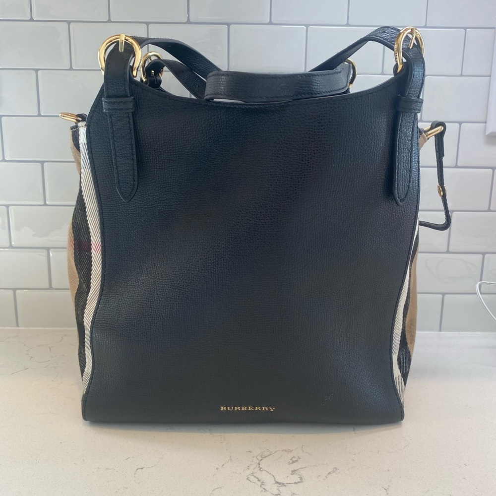 Burberry small canter bag
